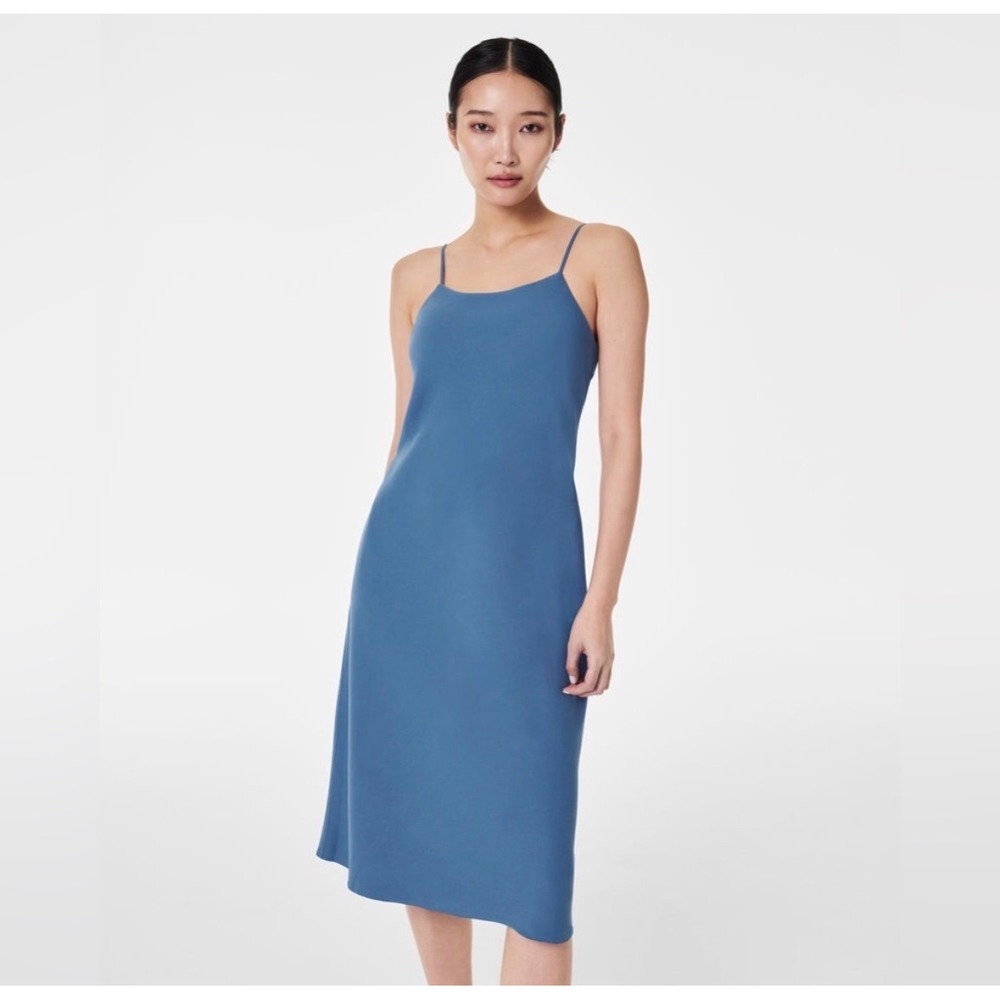 NWT* SPANX Crepe Reversible Slip Dress Indigo Haze Classic Navy Small Athleisure